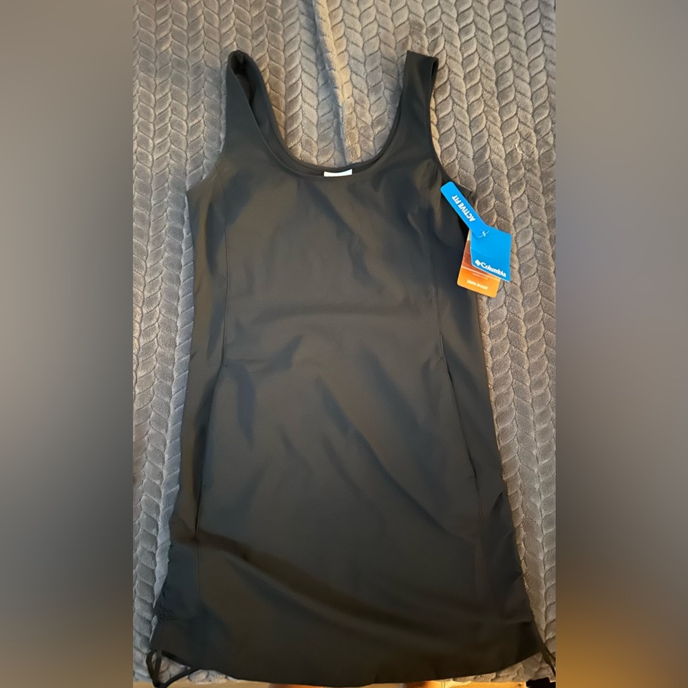 Columbia Women's Sleek Black Tank Top